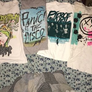 HOT TOPIC BAND TEE BUNDLE